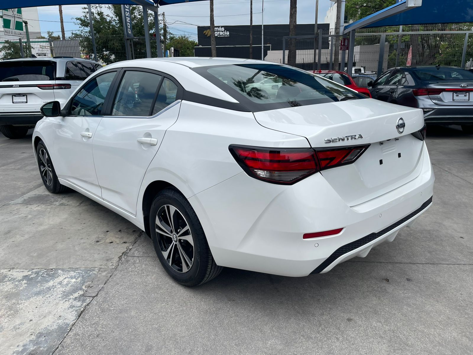 Nissan Sentra Advance 2023