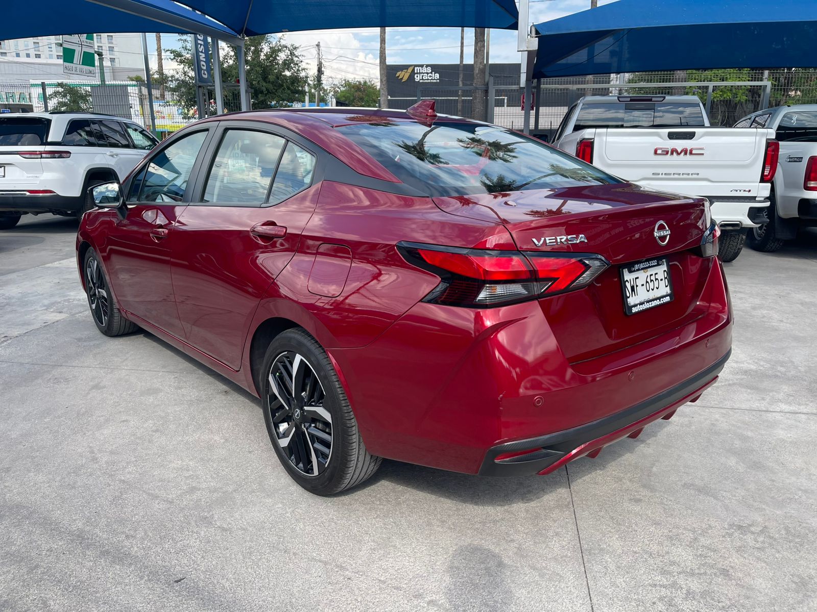 Nissan Versa Advance 2024