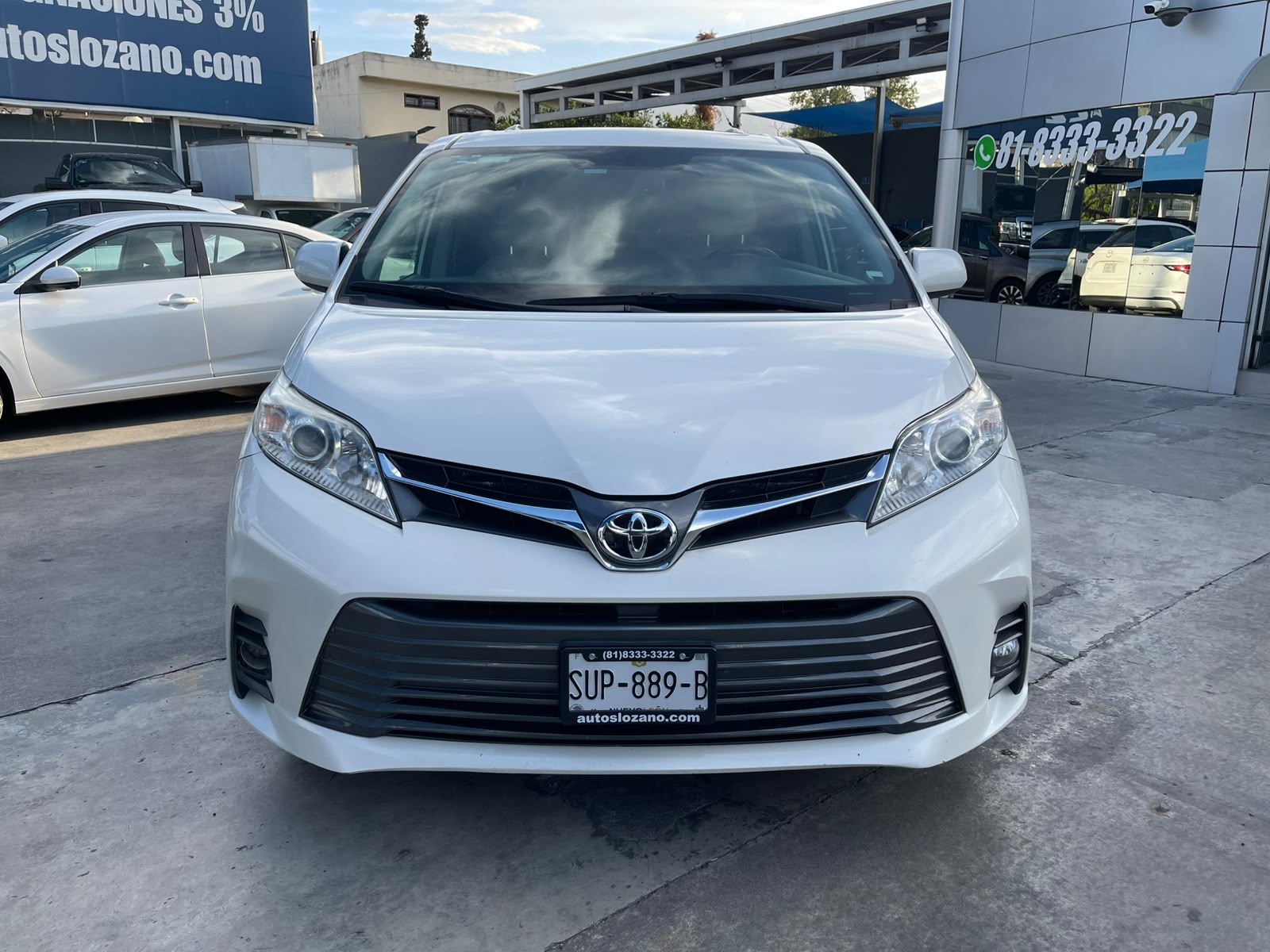 TOYOTA SIENNA XLE 2020