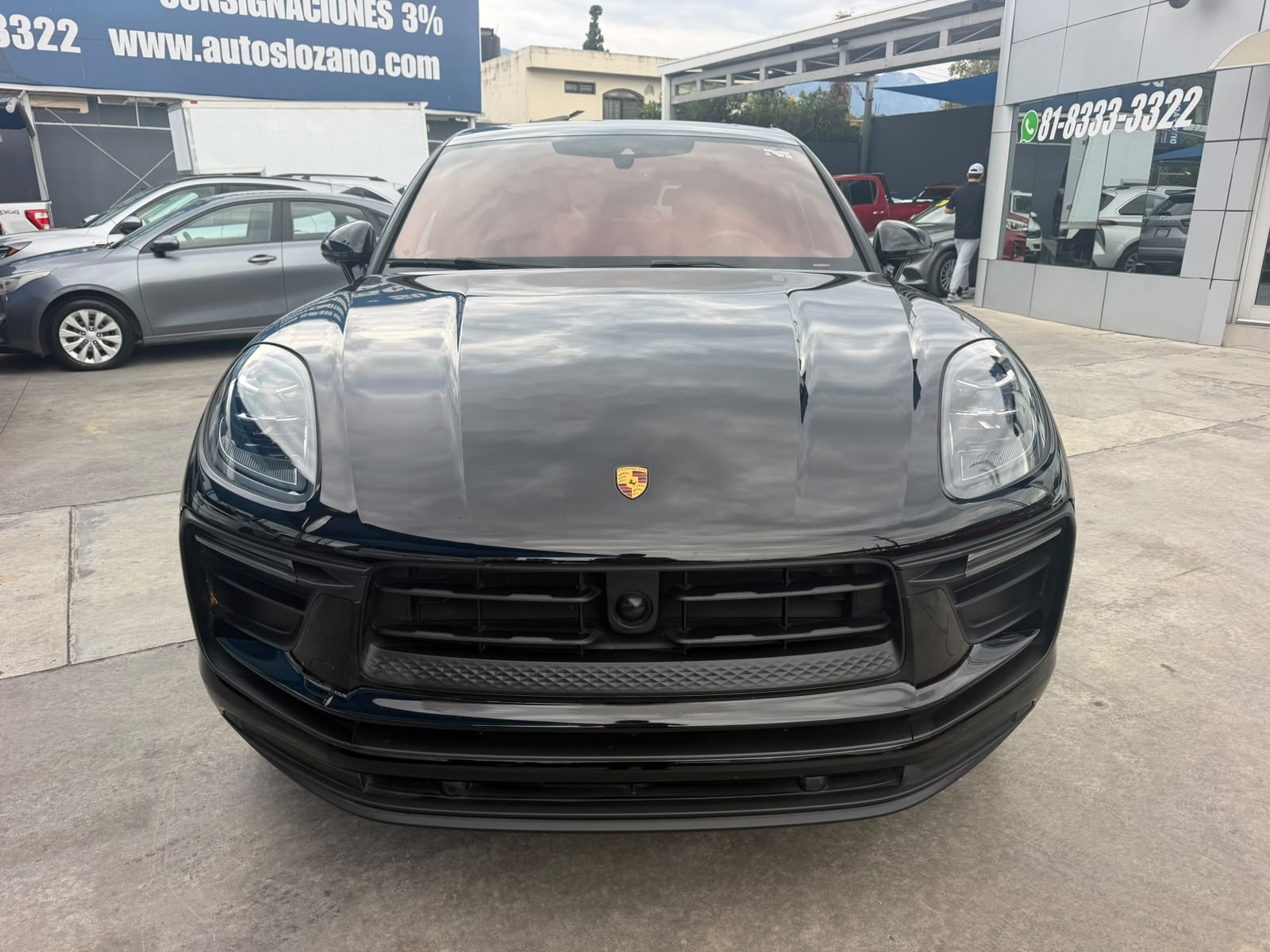 PORSCHE MACAN 2025